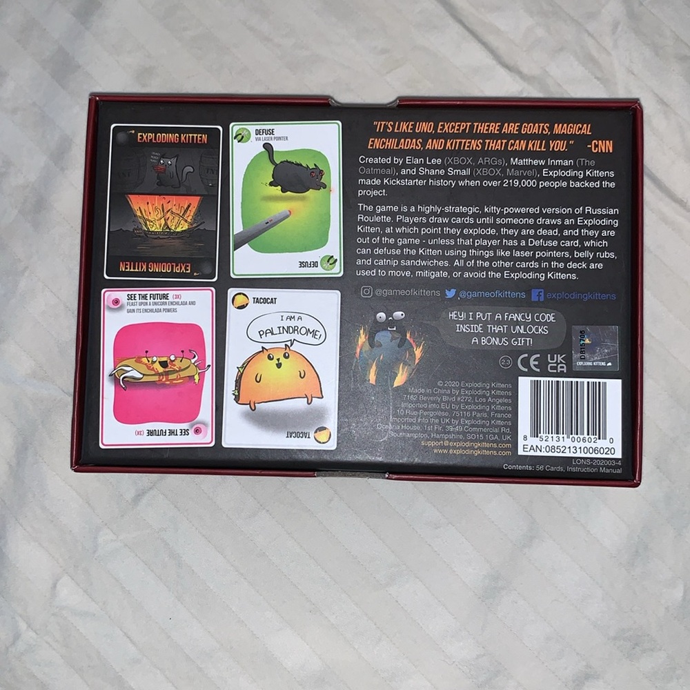 Exploding Kittens Original Edition card game - Picture 2 of 3
